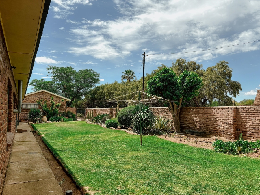 5 Bedroom Property for Sale in Bethulie Free State